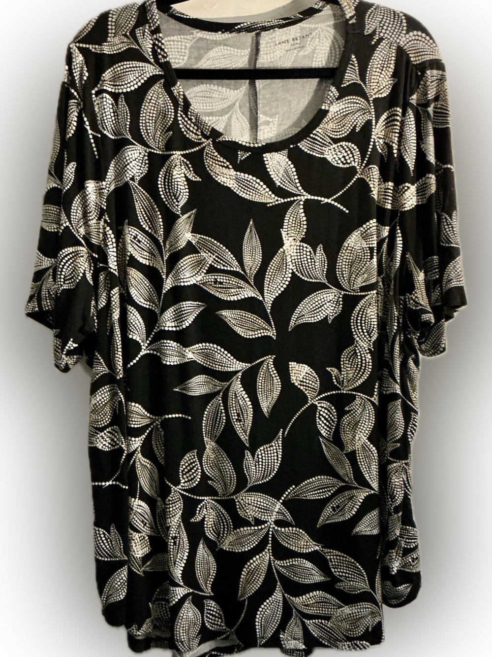 Lane Bryant 22/24 Black White Leaf Print Flutter Sleeve Top Plus Size